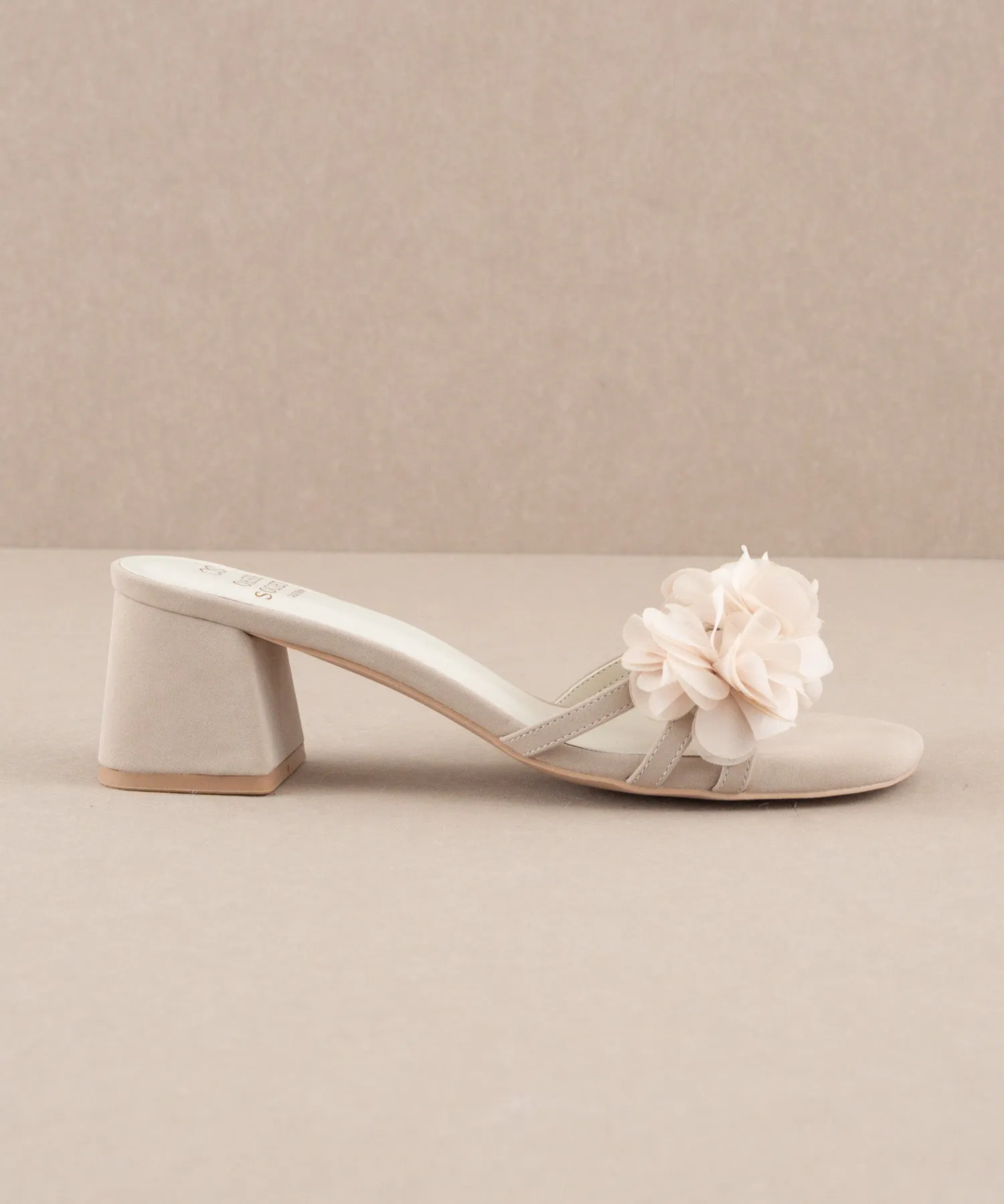 The Noor | Light Grey Romantic Petal Detail Heels